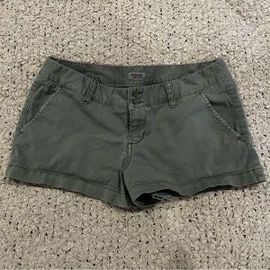 Mossimo green shorts